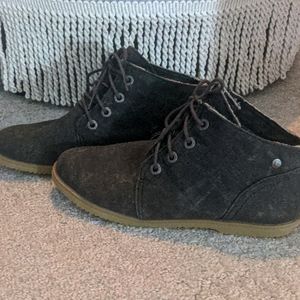 Bearpaw Claire Chukka Desert Ankle Boot